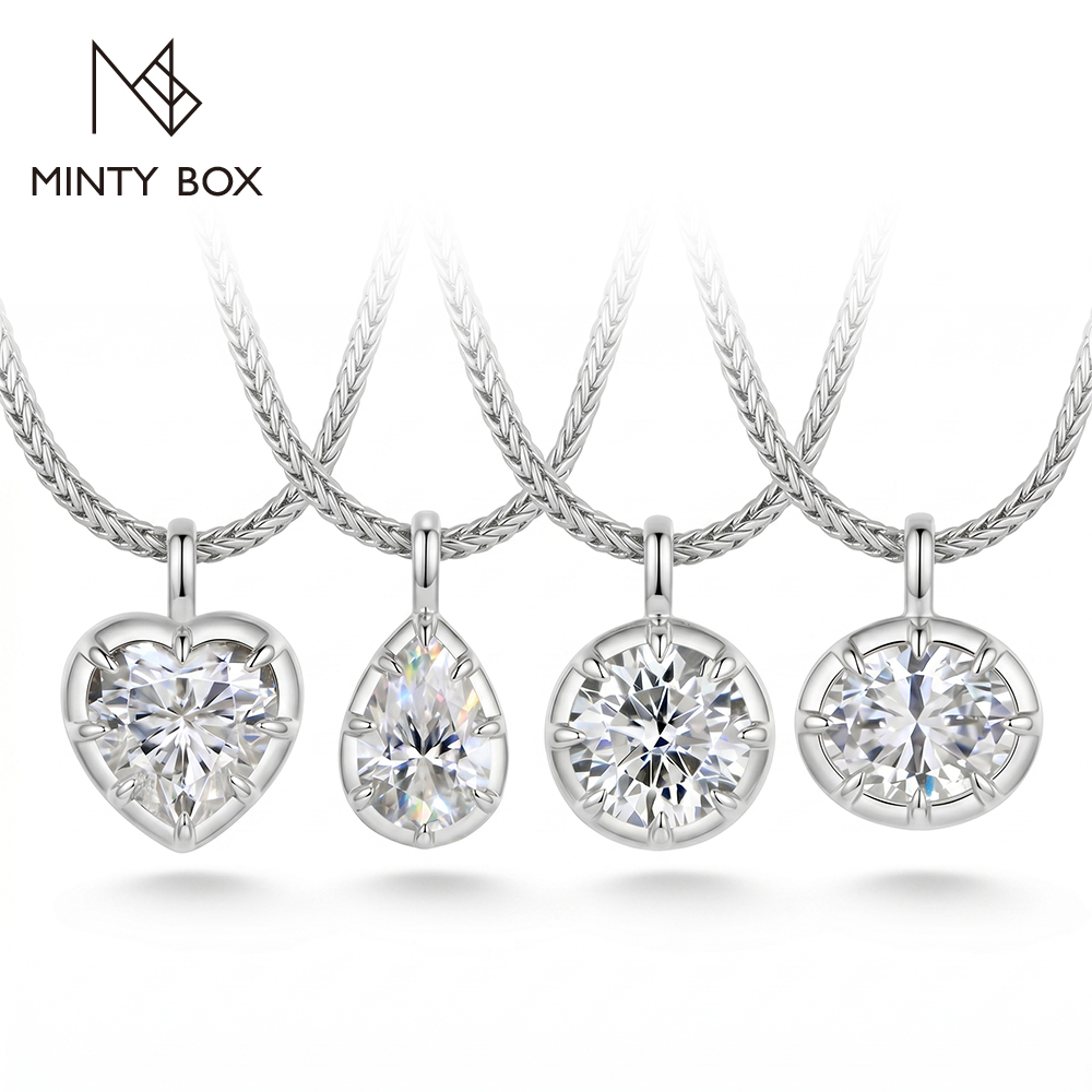 Bezels Set Pendant - مجموعة قلادات مينتيبوكس بحواف من الموسانيت